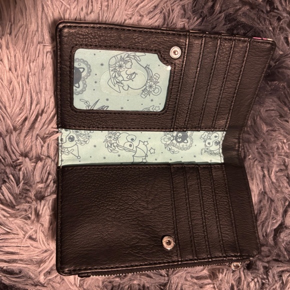 Loungefly x Sanrio Tattoo Flash Wallet - Picture 2 of 5